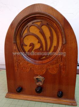 62 'Swan' or 'Peacock' ; Jackson-Bell Co. pre (ID = 2308290) Radio