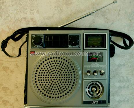 8240L; JVC - Victor Company (ID = 2547952) Radio