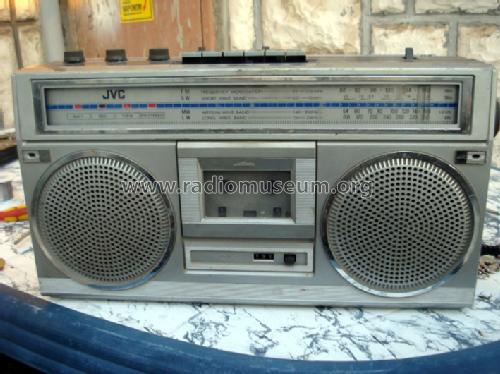 Stereo Radio Cassette Recorder RC-555L; JVC - Victor Company (ID = 1101251) Radio