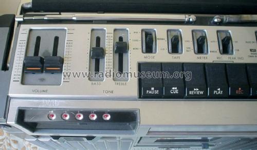 Stereo Radio Cassette Recorder RC-727L; JVC - Victor Company (ID = 1533662) Radio