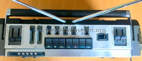 Stereo Radio Cassette Recorder RC-727W; JVC - Victor Company (ID = 2634200) Radio