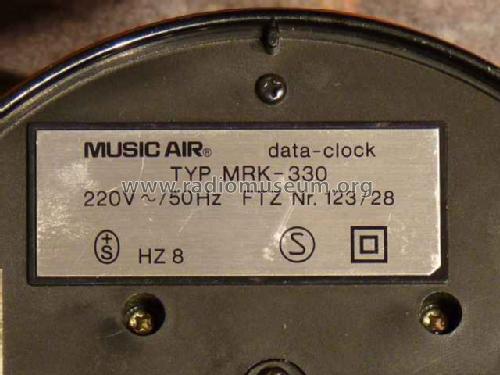 Music Air data-clock MRK-330; Unknown - CUSTOM (ID = 2093235) Radio