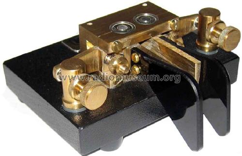 Twin Paddle ; Kent, R. A. (ID = 1024529) Morse+TTY
