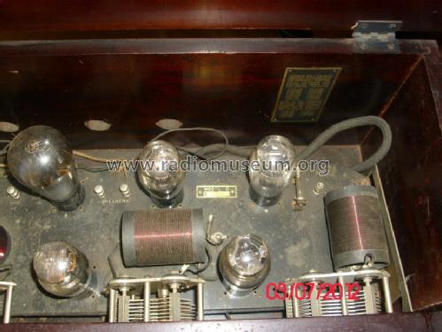 Model D; King Manufacturing (ID = 1196903) Radio