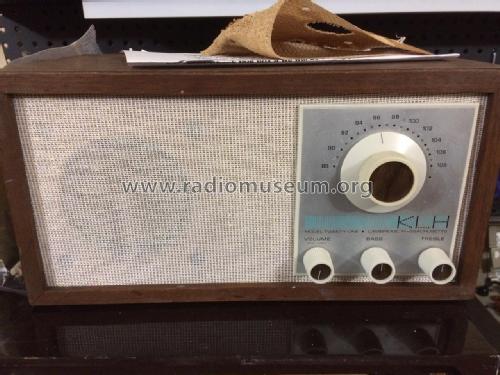 High Performance FM Radio Model Twenty-One/II ; KLH R&D Co.; (ID = 2354977) Radio