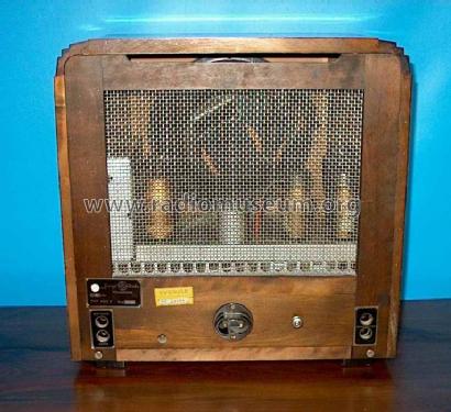 452V; Kungs Brand; (ID = 327903) Radio