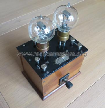 Amplificateur BF à 2 lampes ; La Radio-Industrie (ID = 2981817) mod-pre26