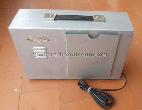 Generador RF A-57; Laboratorios Radio (ID = 2588056) Equipment