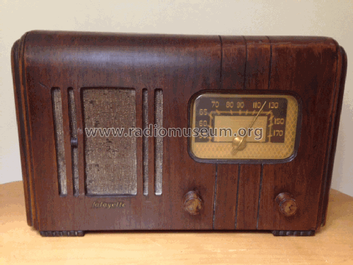 D-90 ; Lafayette Radio & TV (ID = 2044323) Radio