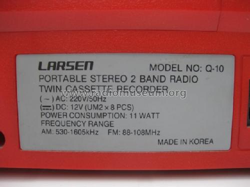 Portable Stereo 2 Band Radio Twin Cassette Recorder Q-10; Larsen; where? (ID = 1678783) Radio