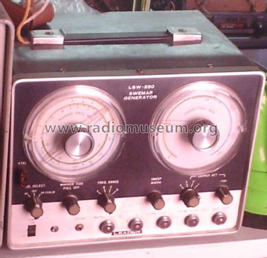 TV-FM SWEMAR Generator LSW-250; Leader Electronics (ID = 1419060) Equipment