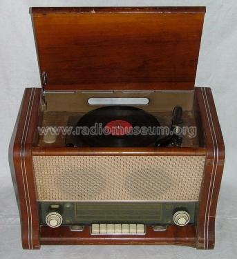 Oktava {Октава} radiogramophone; Lenin Radio Works, (ID = 109120) Radio