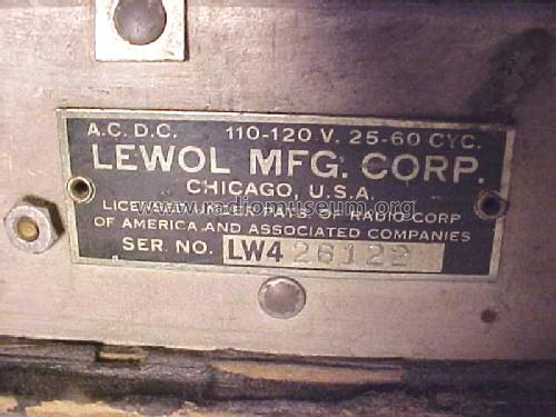 LW-4 LW4; Lewol Mfg. Corp.; (ID = 265696) Radio