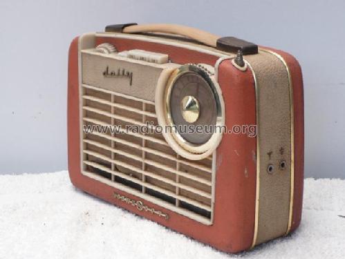 Dolly ; Loewe-Opta; (ID = 1661561) Radio