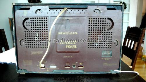 Komet Plastik 782W; Loewe-Opta; (ID = 449855) Radio