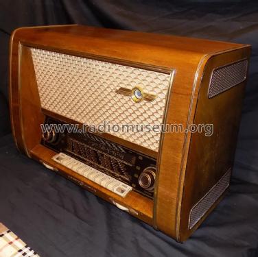 Venus Plastik 821W; Loewe-Opta; (ID = 1878967) Radio