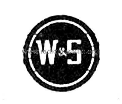 Logos V or W Logo ; Logos (ID = 501751) Radio