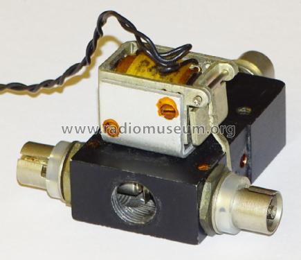 RF coaxial relay ; Londex Ltd.; London (ID = 2323763) Misc