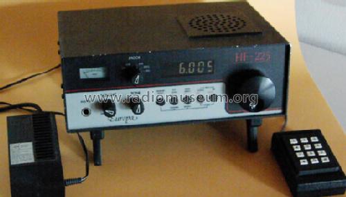 HF-225; Lowe Electronics Ltd (ID = 201036) Radio