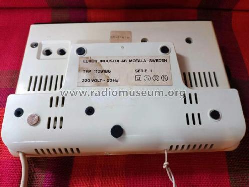 AM-FM Clock Radio 1109186; Luxor Radio AB; (ID = 2999346) Radio