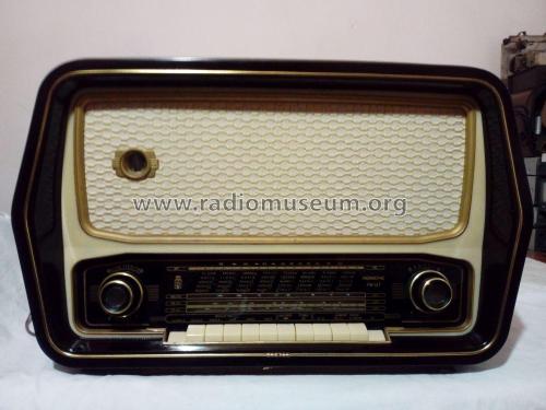 FM147; Magnadyne Radio; (ID = 2328171) Radio