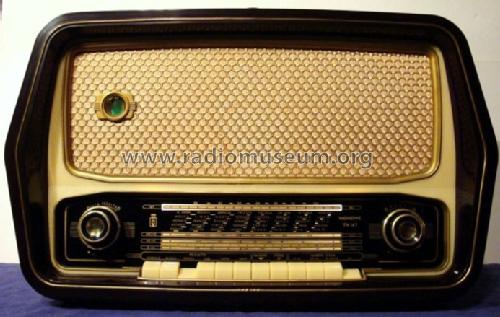 FM147; Magnadyne Radio; (ID = 532456) Radio