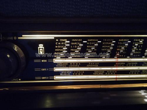 S124; Magnadyne Radio; (ID = 2683553) Radio
