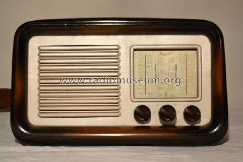 SV18; Magnadyne Radio; (ID = 1621980) Radio