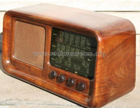 SV57; Magnadyne Radio; (ID = 386851) Radio