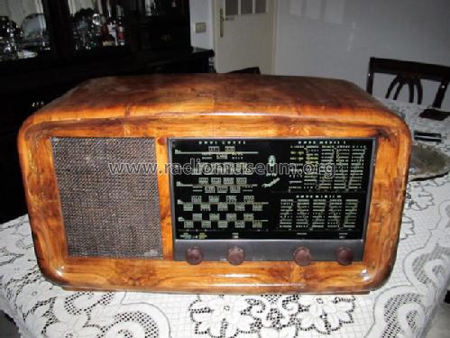 SV76; Magnadyne Radio; (ID = 1281826) Radio