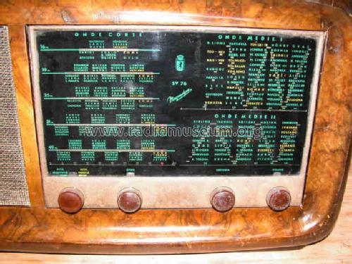 SV76; Magnadyne Radio; (ID = 322021) Radio
