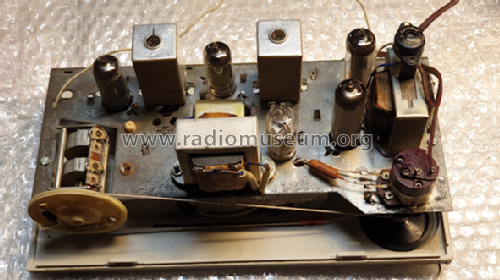 329/B; Magnafon; Desio MB (ID = 2605541) Radio