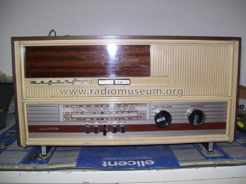 FM225; Magnafon; Desio MB (ID = 1591911) Radio