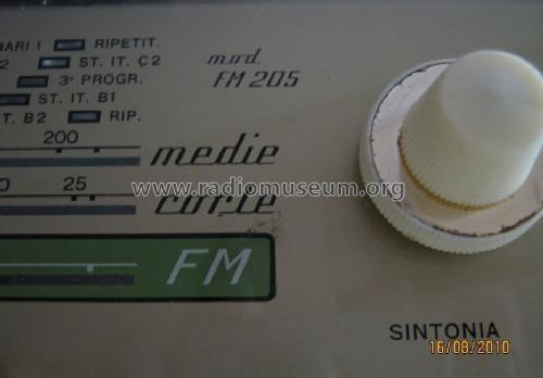 FM-205; Magnafon; Desio MB (ID = 807394) Radio