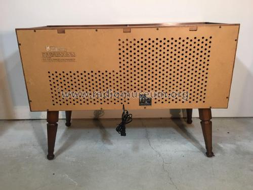 1P3303; Magnavox Co., (ID = 2515391) Radio