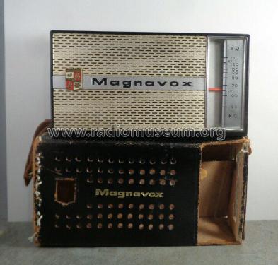 AM-64; Magnavox Co., (ID = 2428228) Radio