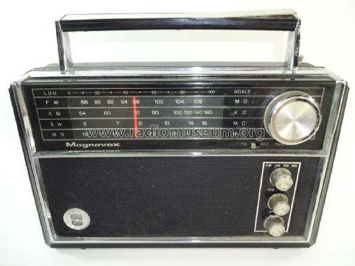 Transistor 4 Band Super Het. FM-104; Magnavox Co., (ID = 2310795) Radio