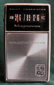 Eight Transistor AM-81; Magnavox Co., (ID = 262224) Radio