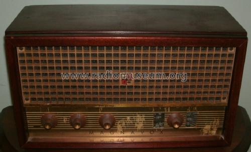 FM18; Magnavox Co., (ID = 1720890) Radio