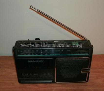 Radio Cassette Recorder D7185/77R; Magnavox Co., (ID = 1511108) Radio