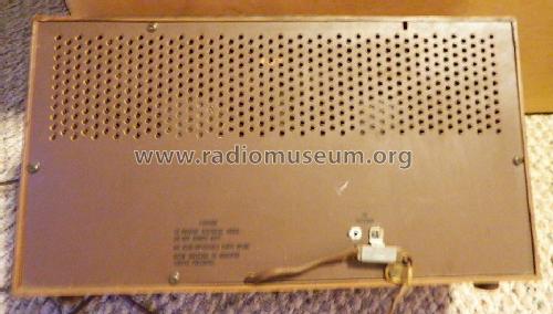 Solid State 1FM071; Magnavox Co., (ID = 1520431) Radio