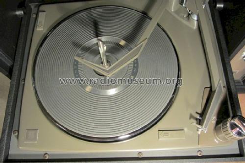 Stereophonic Solid State 4P2550; Magnavox Co., (ID = 1182977) R-Player