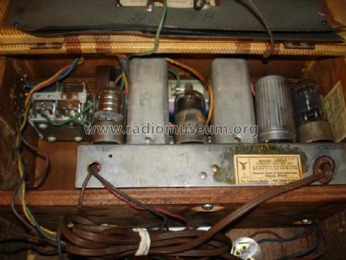 1BR50 ; Majestic Radio & (ID = 653033) Radio