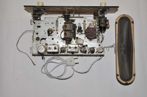 UM-2102; Marconi Española S.A (ID = 855549) Radio