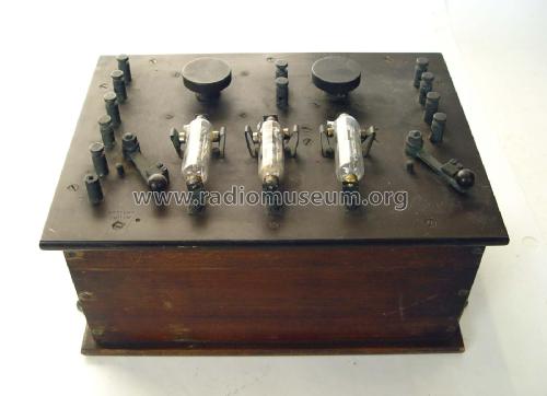 Three Valve Amplifying Detector Type 71; Marconi's Wireless (ID = 2350454) mod-pre26