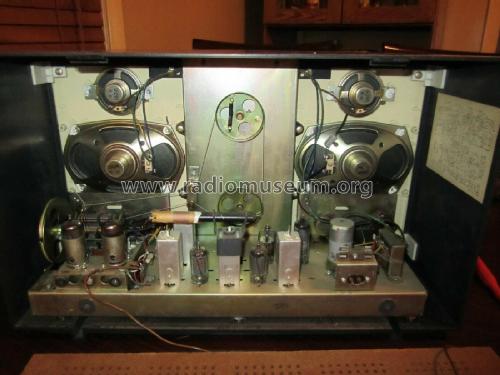 AM/FM 4 Speaker Radio Automatic Frequency Control 3YE 380; Master-Craft (ID = 2467808) Radio
