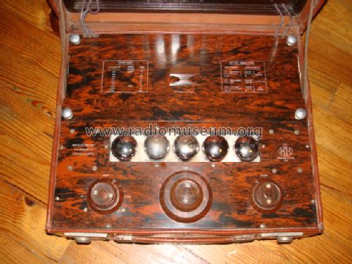 Portable 5 Instrument 8935; McMichael Radio Ltd. (ID = 839823) Radio