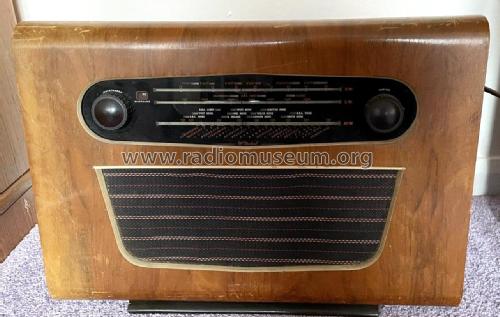 153; McMichael Radio Ltd. (ID = 2971637) Radio