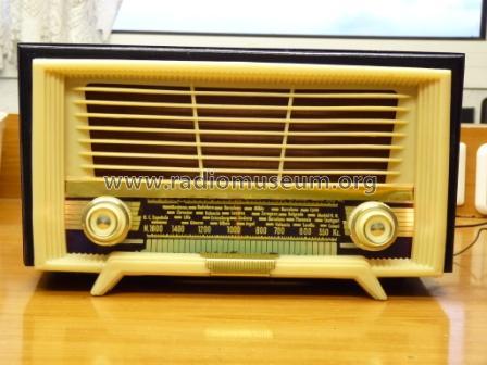 18; Melodial marca, (ID = 989972) Radio