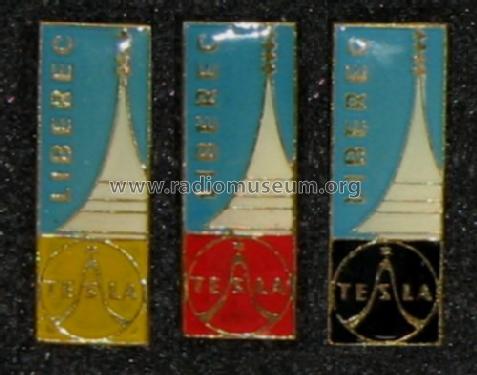 Radio related Pins ; Memorabilia - (ID = 419847) Misc